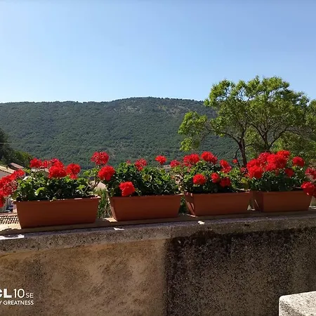 Casa Pie' Di Monte