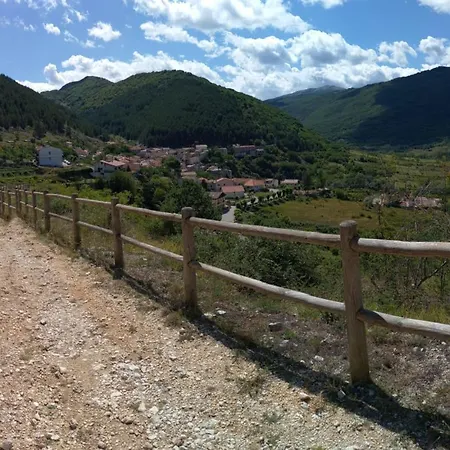 Casa Pie' Di Monte Willa *