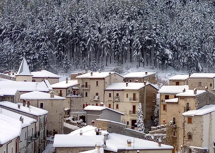 Вилла Casa Pie' Di Monte Bisegna